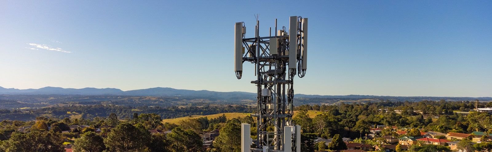 Telecommunications tower